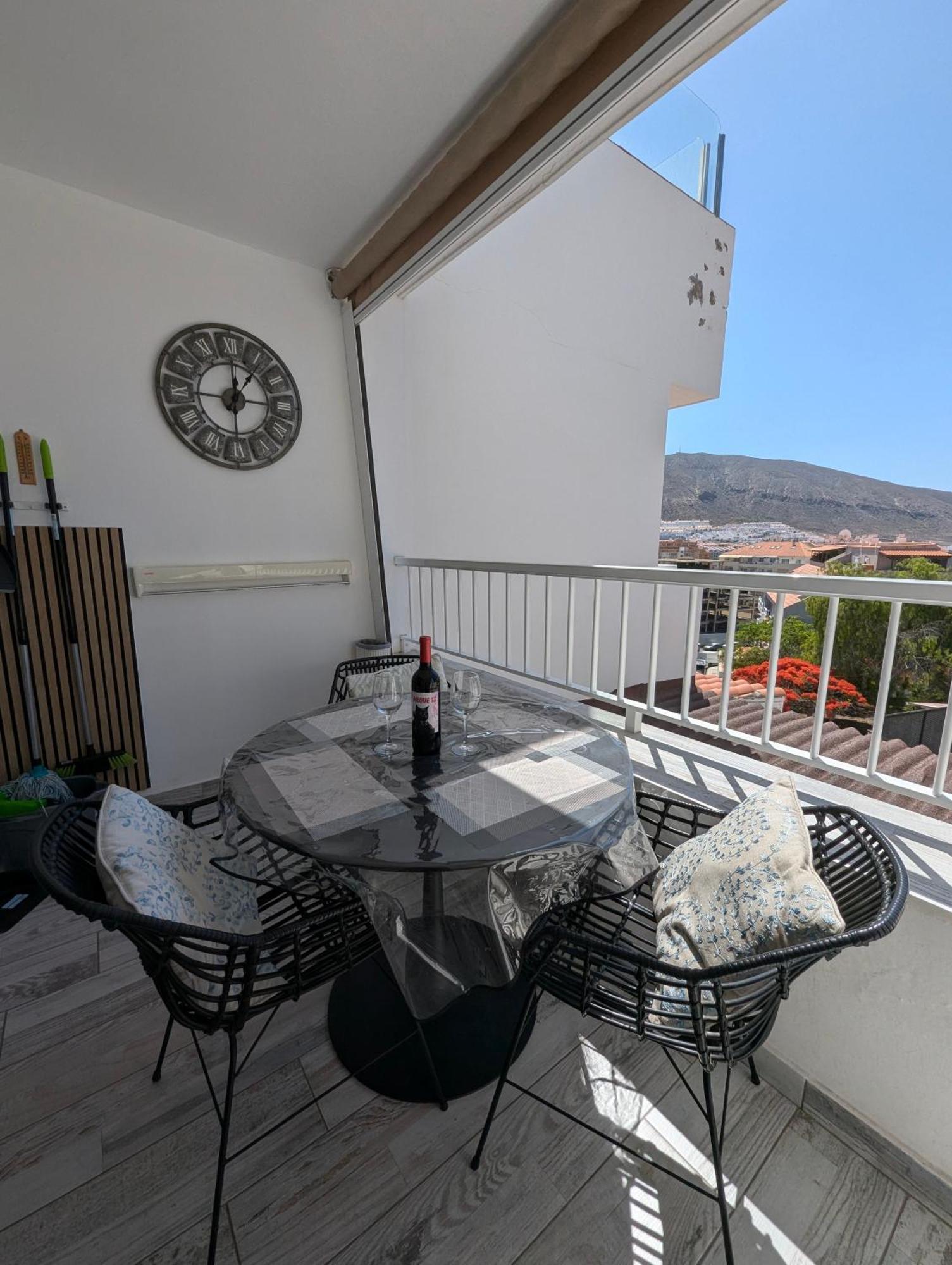 Cozy Apartment In Los Cristianos Guincho  Εξωτερικό φωτογραφία